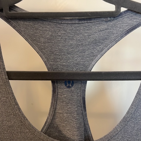Lululemon Reversible Grey Tanktop - Picture 4 of 4